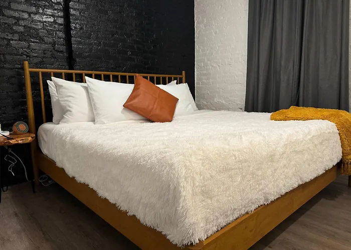 Jungle Jive By Jungle House Walk To High Street Downtown & Short North 5 800 Reviews Free Parking Near Convention Center Nationwide Arena & Ohio State Сasa de vacaciones Columbus